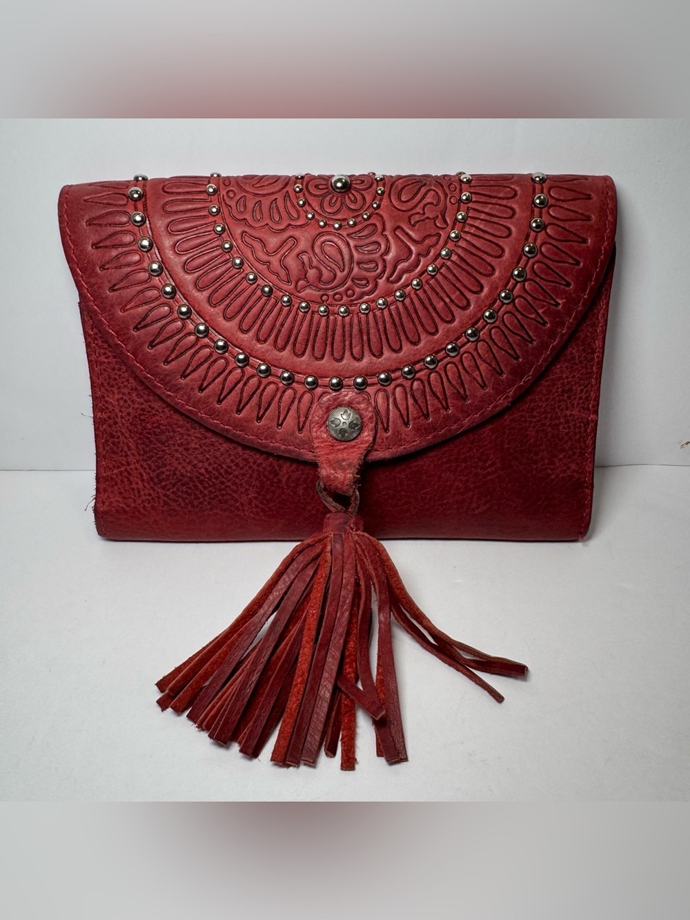 Patricia Nash Colli Distressed Leather Wallet red